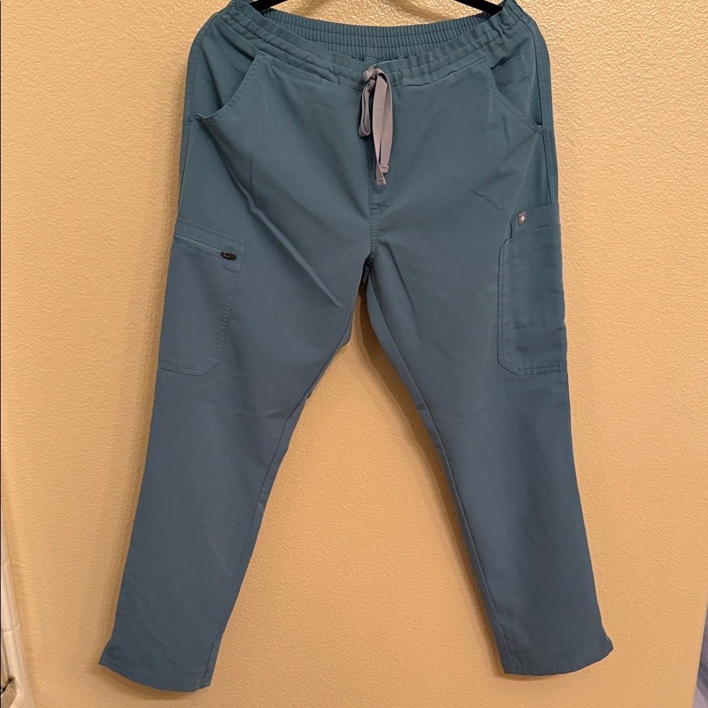 Figs Women’s Hydro Green Scrub Pants